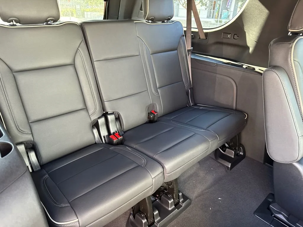 2026 Chevrolet Suburban Premier - Photo 12