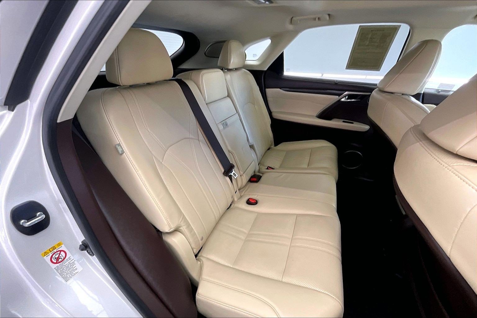 Used 2019 Eminent White Pearl Lexus RX 450h image 18