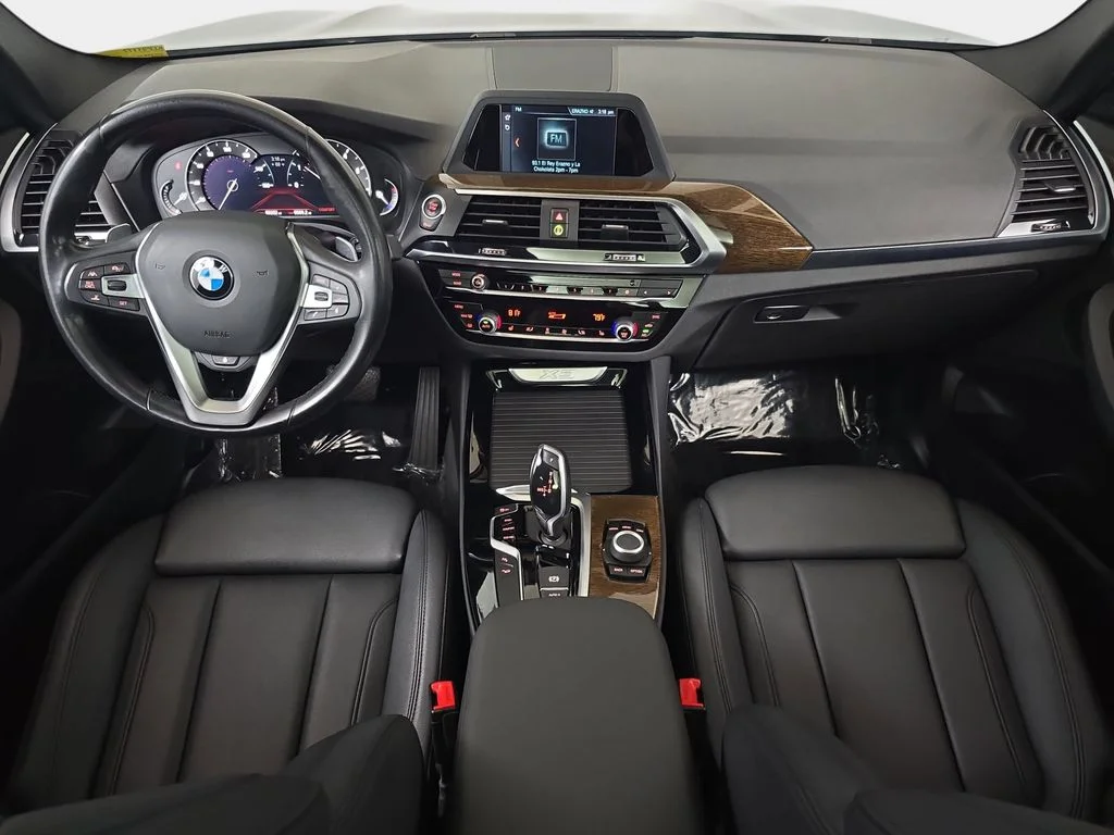 Used 2019 Silver BMW xDrive30i image 12
