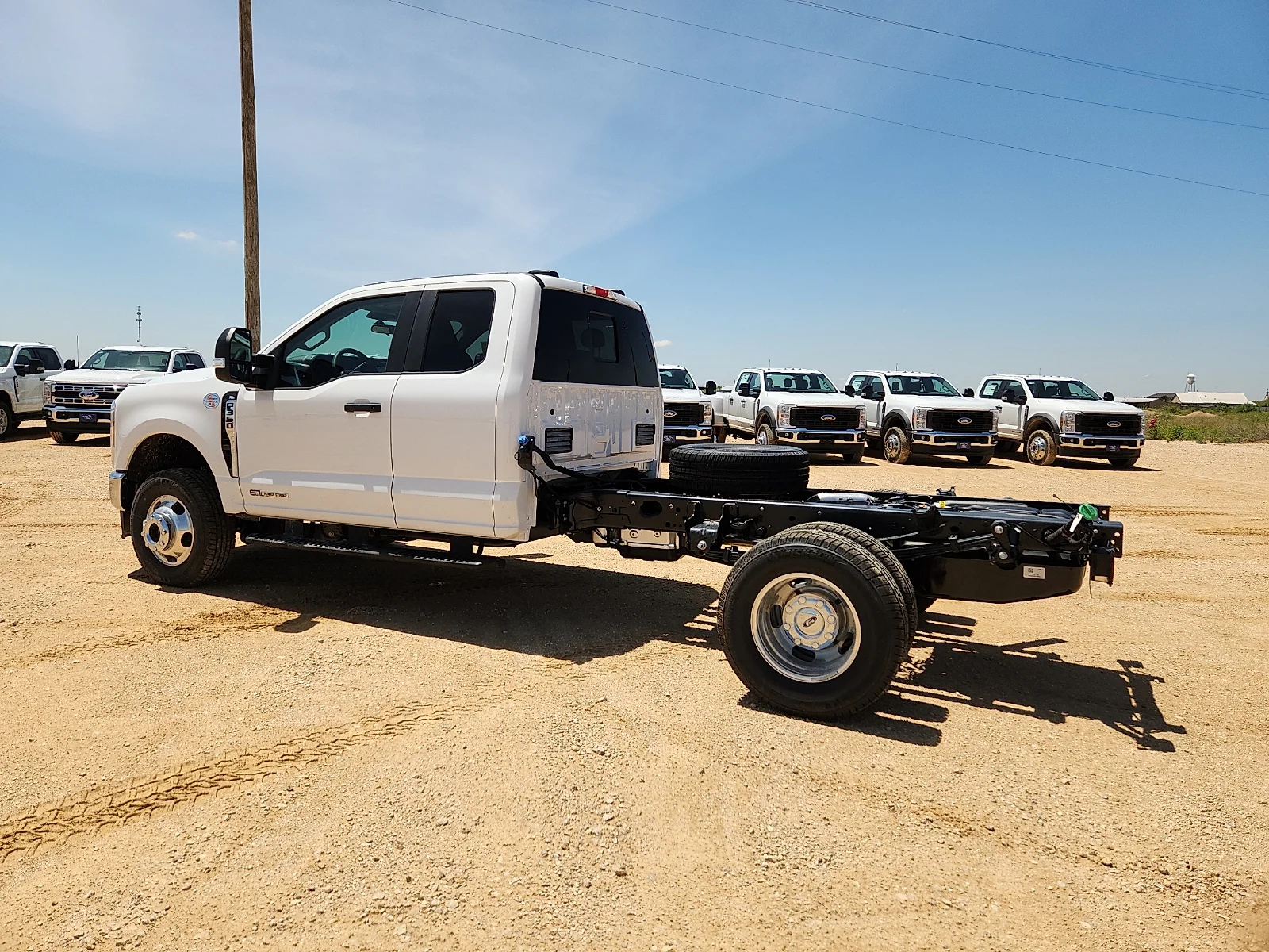 New 2026 Oxford White Ford F-350® XL image 4