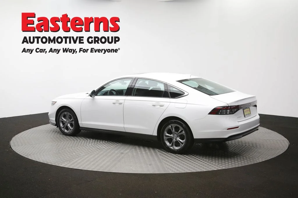 Used 2023 White Honda EX image 65