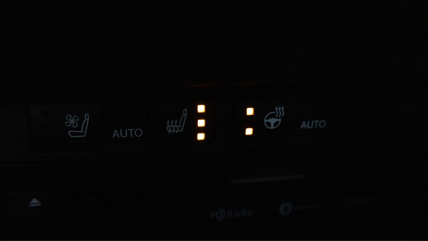 Used 2021 Black Lexus ES 250 image 22
