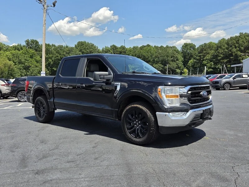 Used 2022 Agate Black Metallic FORD XLT image 6