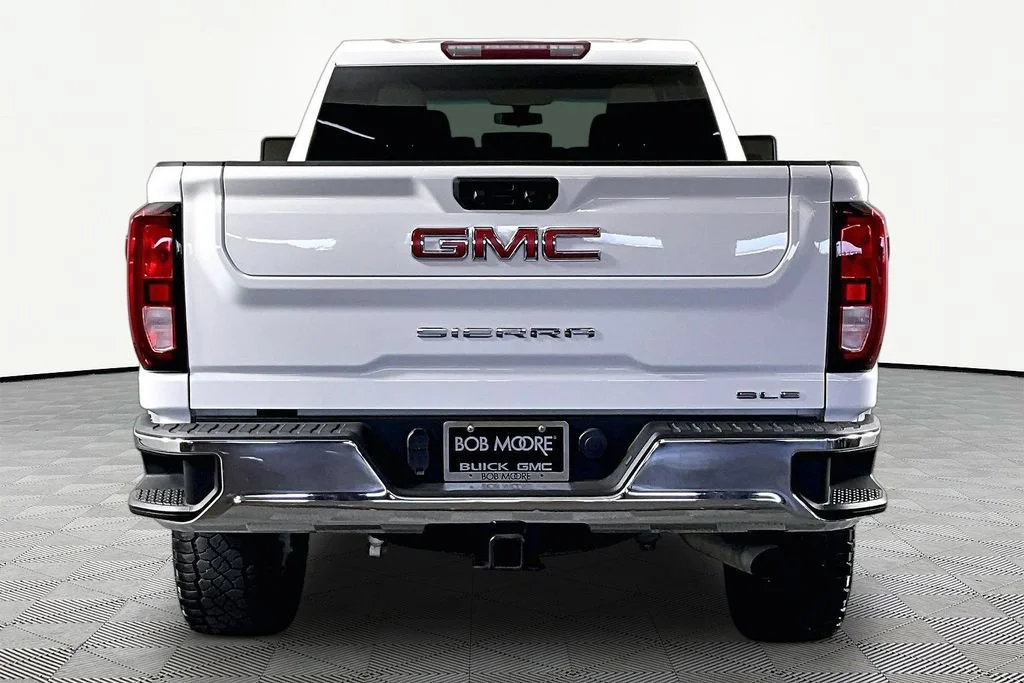 Certified Used 2022 Summit White GMC SLE image 4