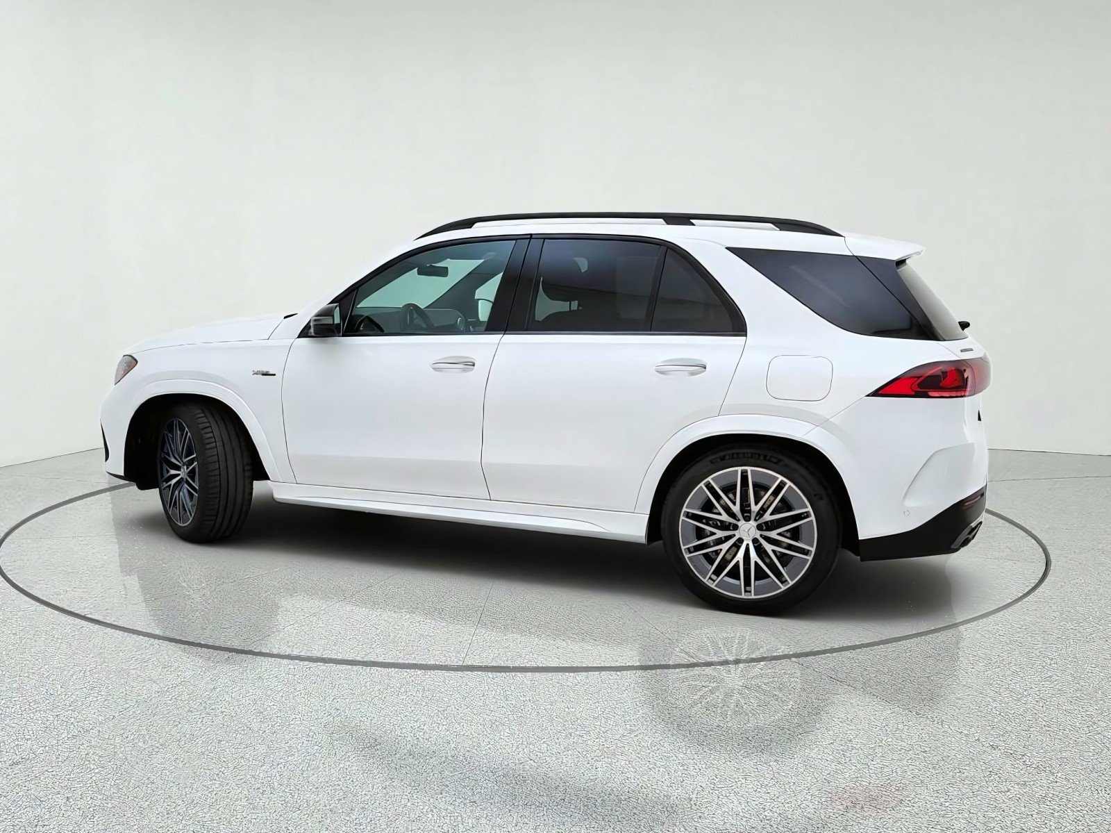 New 2027 MANUFAKTUR Moonlight White Metallic Mercedes-Benz AMG® GLE 53e 4MATIC+ SUV image 13