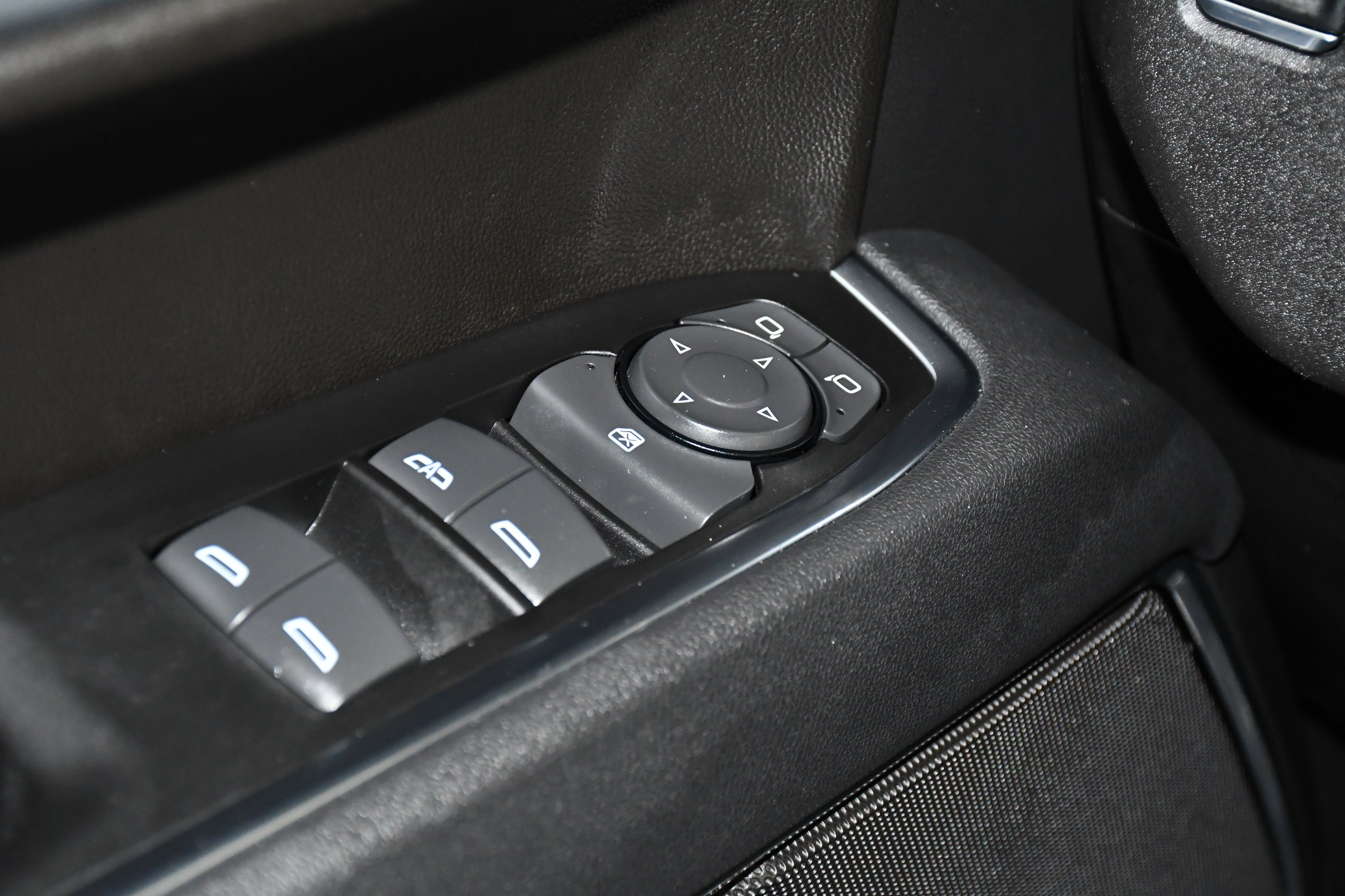 Used 2026 Sterling Gray Metallic Chevrolet RST image 33