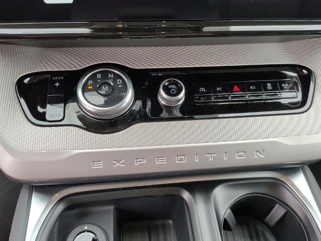 New 2026 Agate Black Metallic Ford MAX Active image 77
