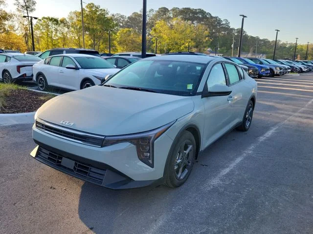 New 2026 Morning Haze Kia LXS image 4