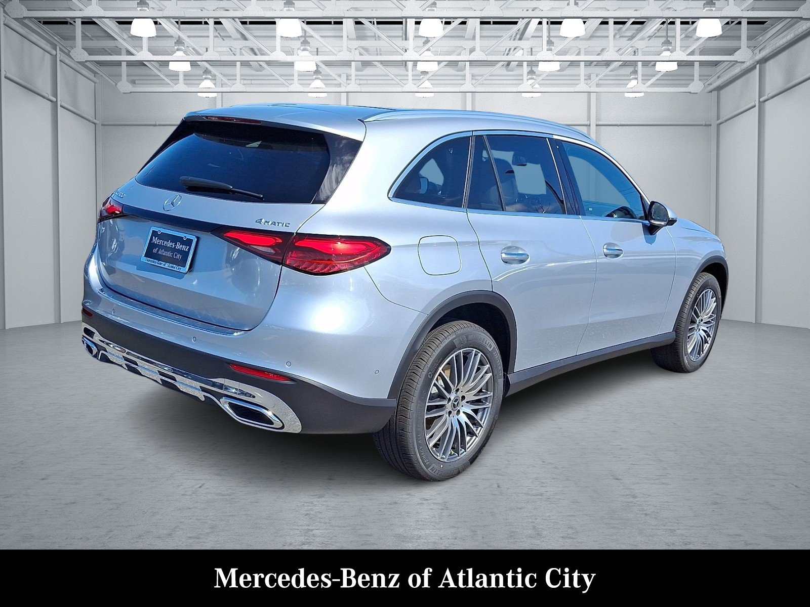 Certified Used 2026 Cirrus Silver Metallic - 922 Mercedes-Benz  image 4