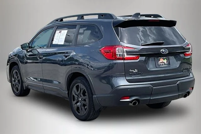 Used 2023 Gray Subaru Onyx Edition image 4