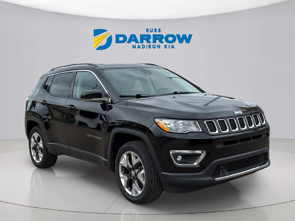 Used 2021 Diamond Black Crystal Pearlcoat Jeep Limited image 7