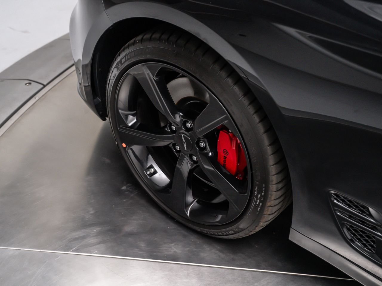 New 2026 Vik Black Genesis 3.3T SPORT PRESTIGE image 13