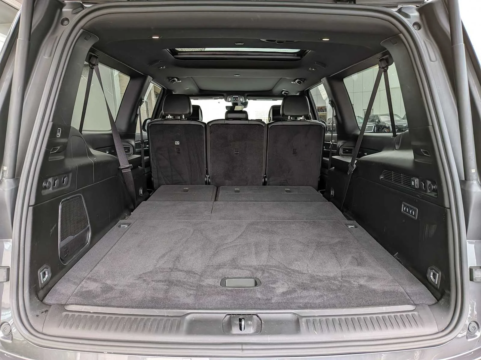 Used 2024  Jeep Series III image 28