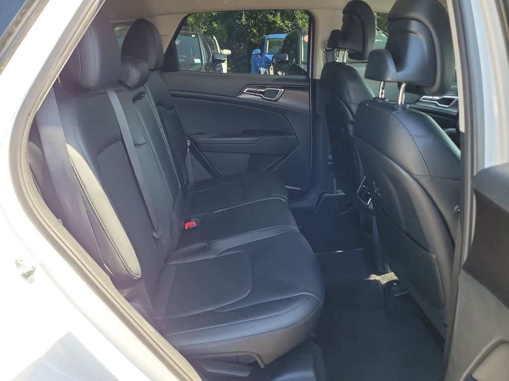 Used 2023 White Kia EX image 12