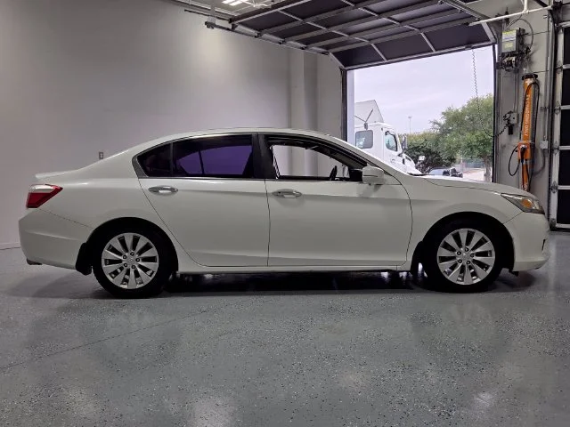 Used 2015 Black Honda EX-L image 11