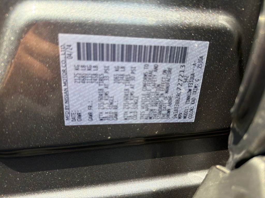 Used 2024 Gray Nissan SV image 23