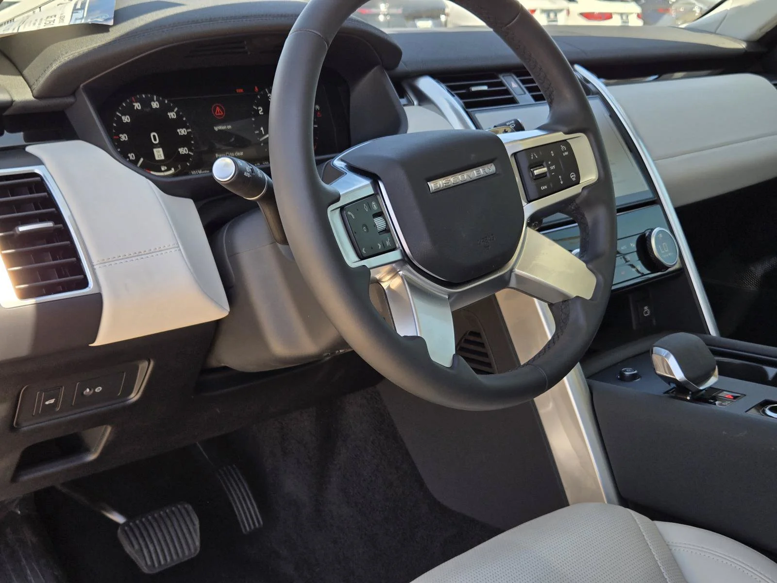 Certified Used 2025 Black Land Rover S image 30