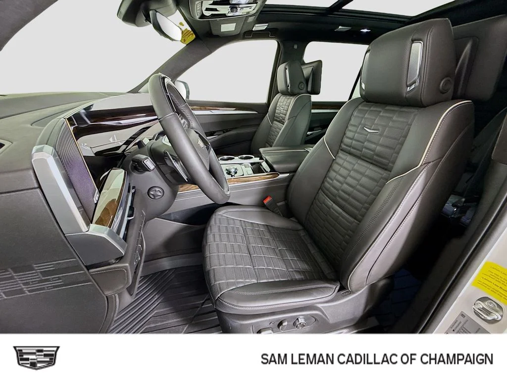 Used 2025 White Cadillac Sport Platinum image 22