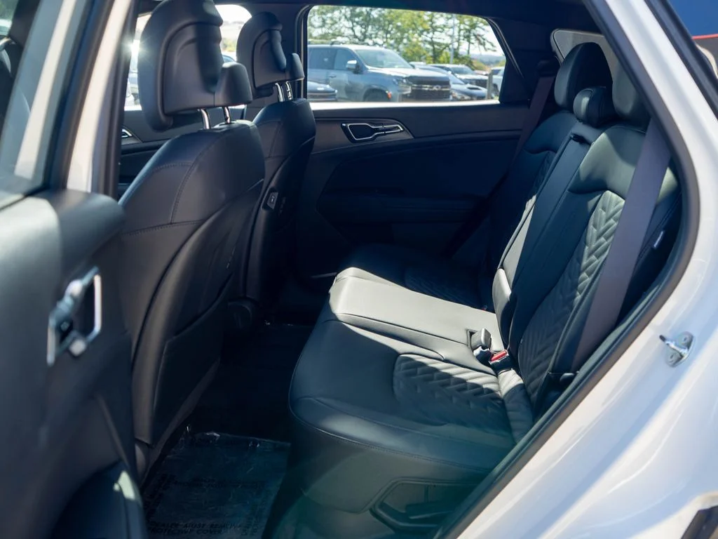 2026 Kia Sportage X-Line Hybrid - Photo 13