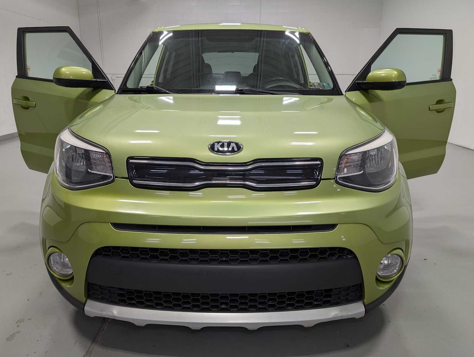 Used 2017 Alien II Kia + image 15