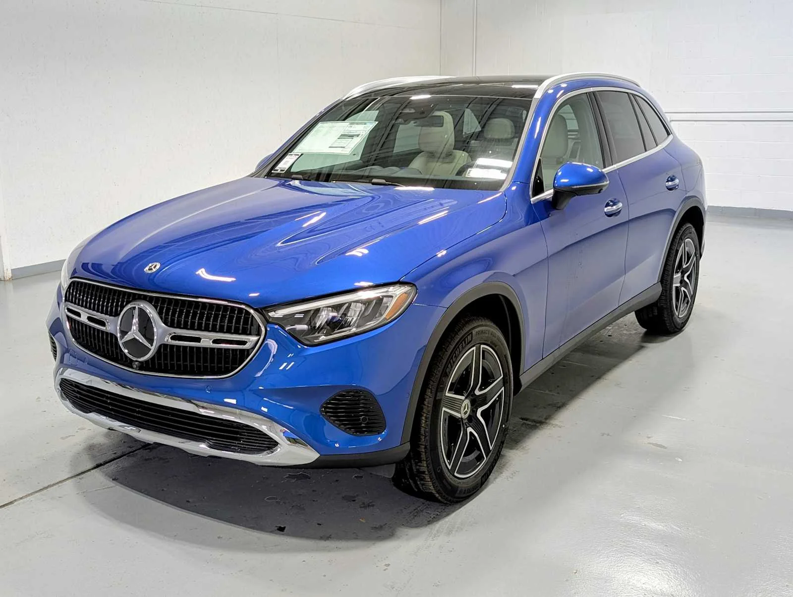 2026 Mercedes-Benz GLC Base