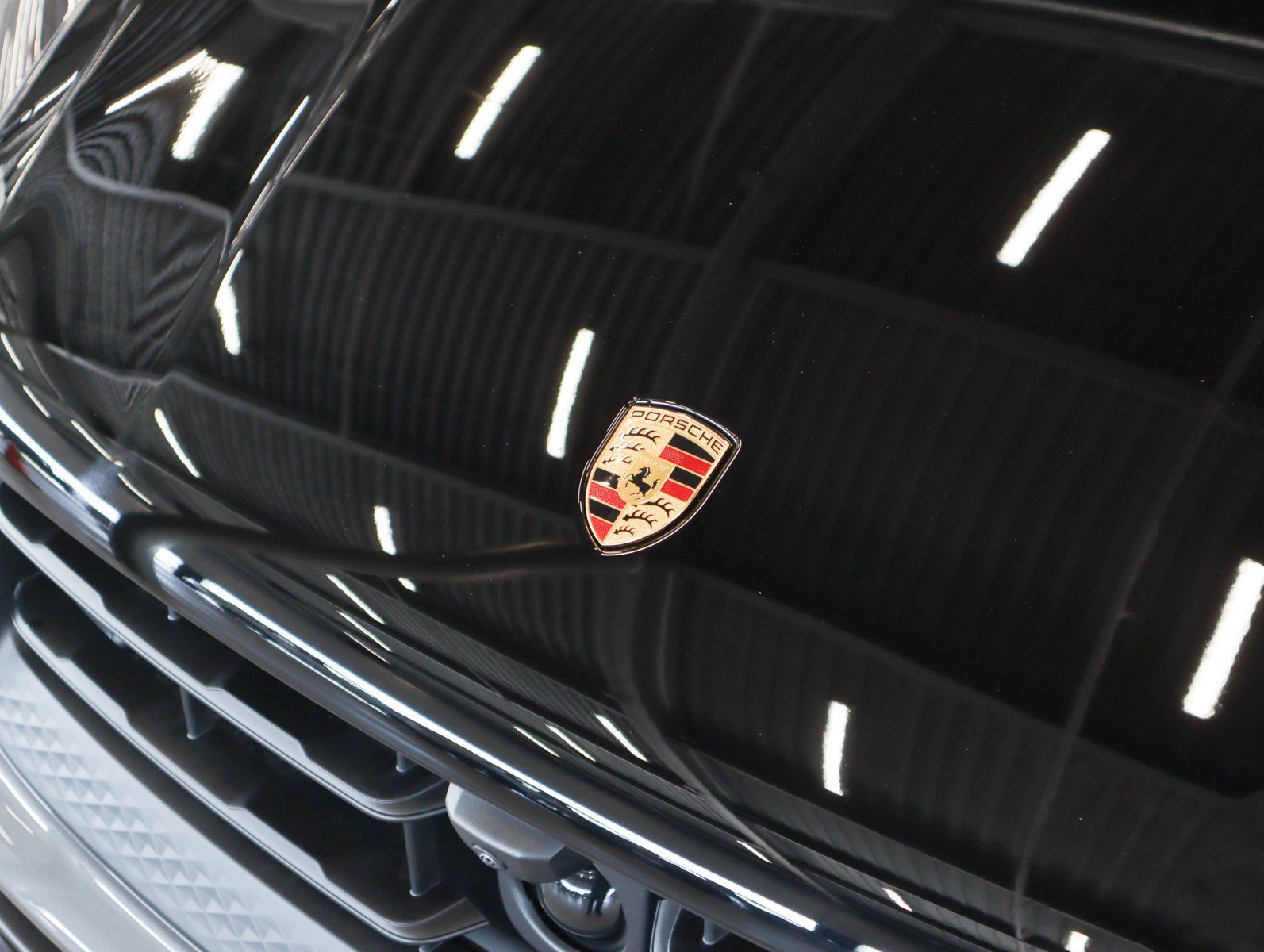 New 2026 Black Porsche T image 27