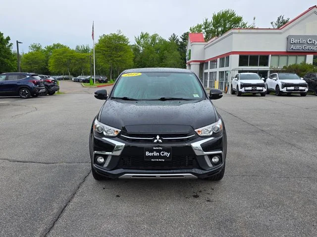 Used 2019 Labrador Black Metallic Mitsubishi 2.0 SE image 3
