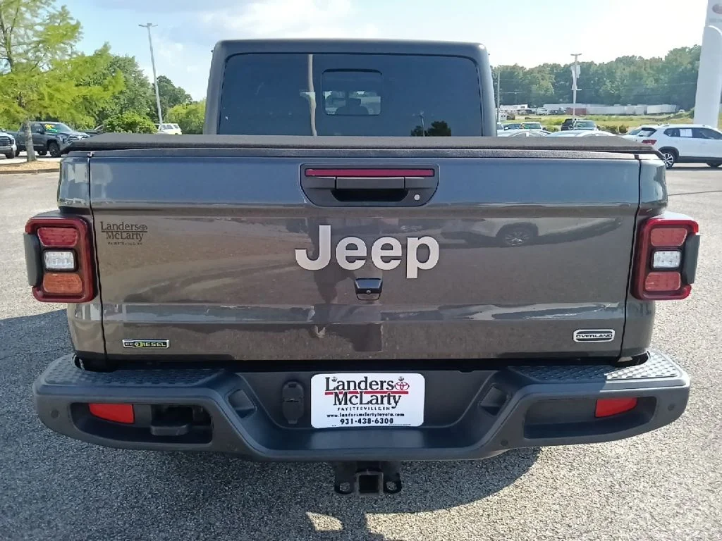 Used 2021 Gray Jeep Overland image 4