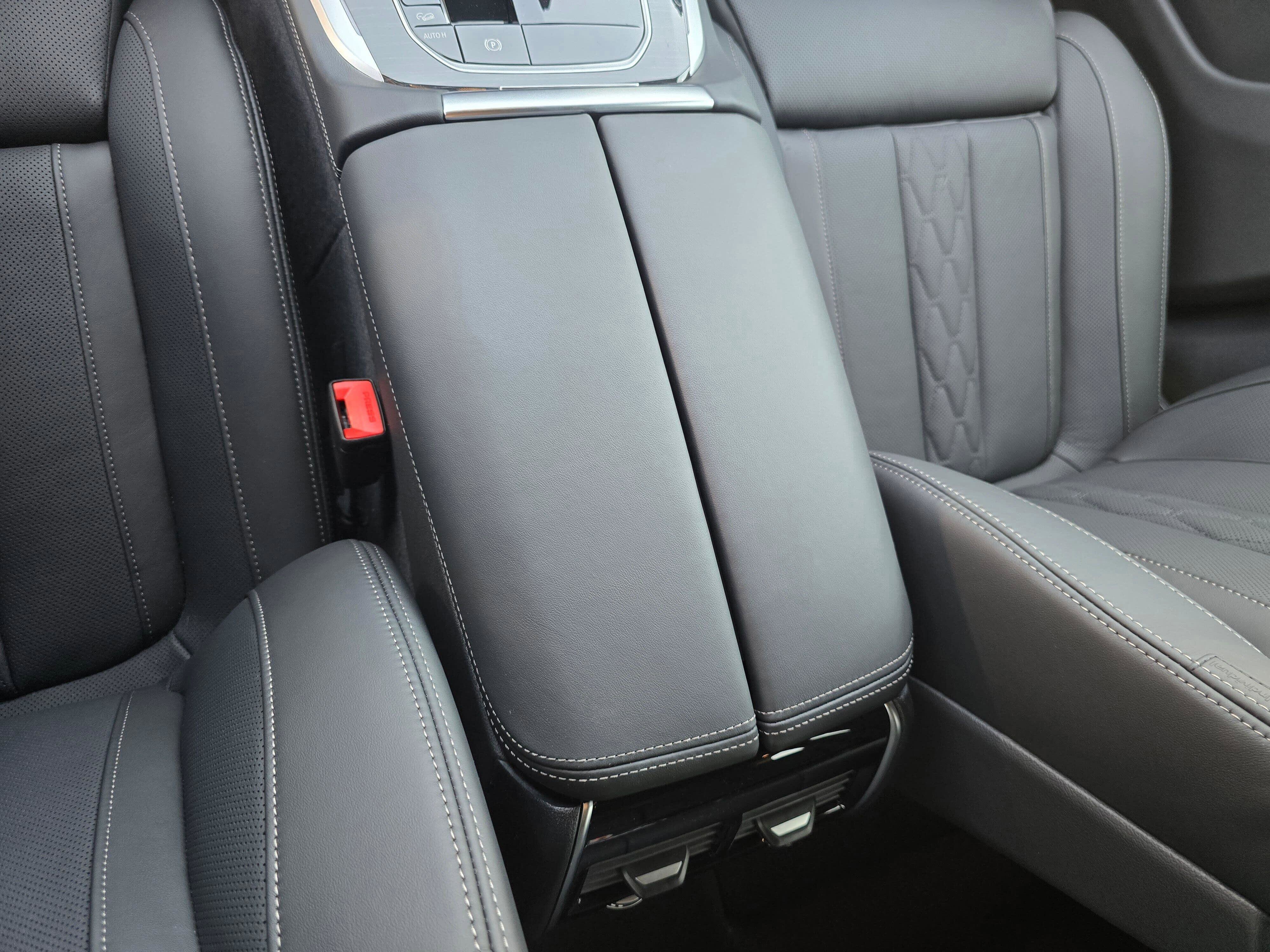 New 2026 Brooklyn Grey Metallic BMW xDrive40i image 23