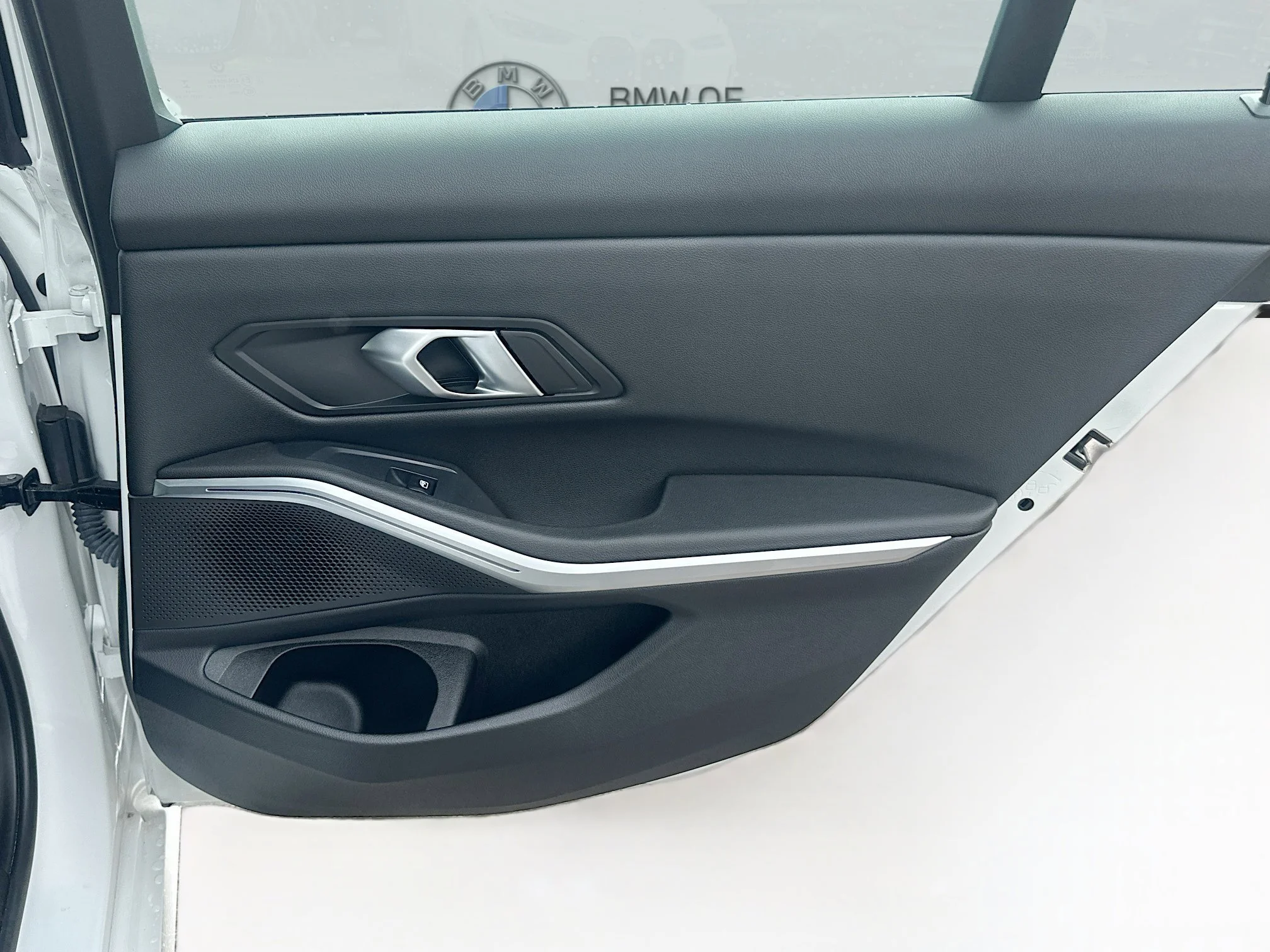 2024 BMW 3 Series 330i - Photo 30