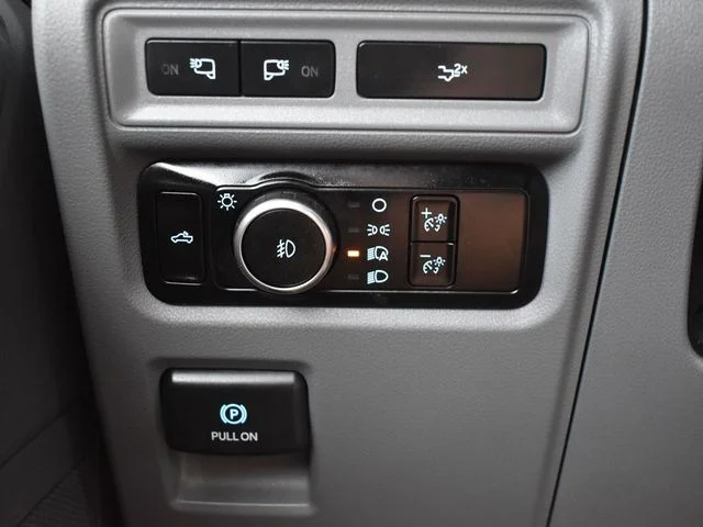 Used 2023 White Ford XLT image 12