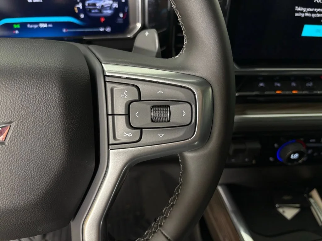 New 2026 Summit White Chevrolet LT Trail Boss image 30