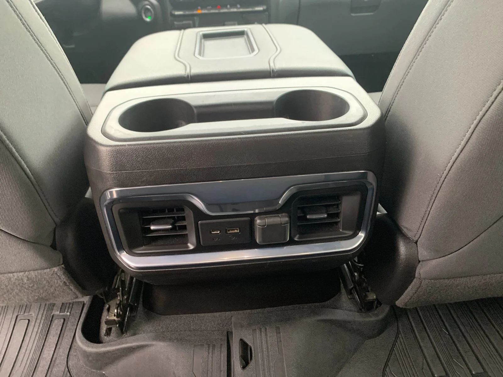 Used 2021 Summit White GMC Elevation image 14