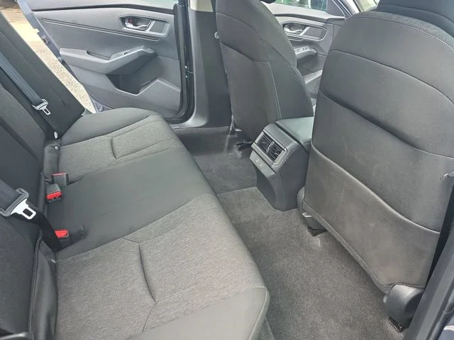 Used 2025 Gray Honda SE image 12