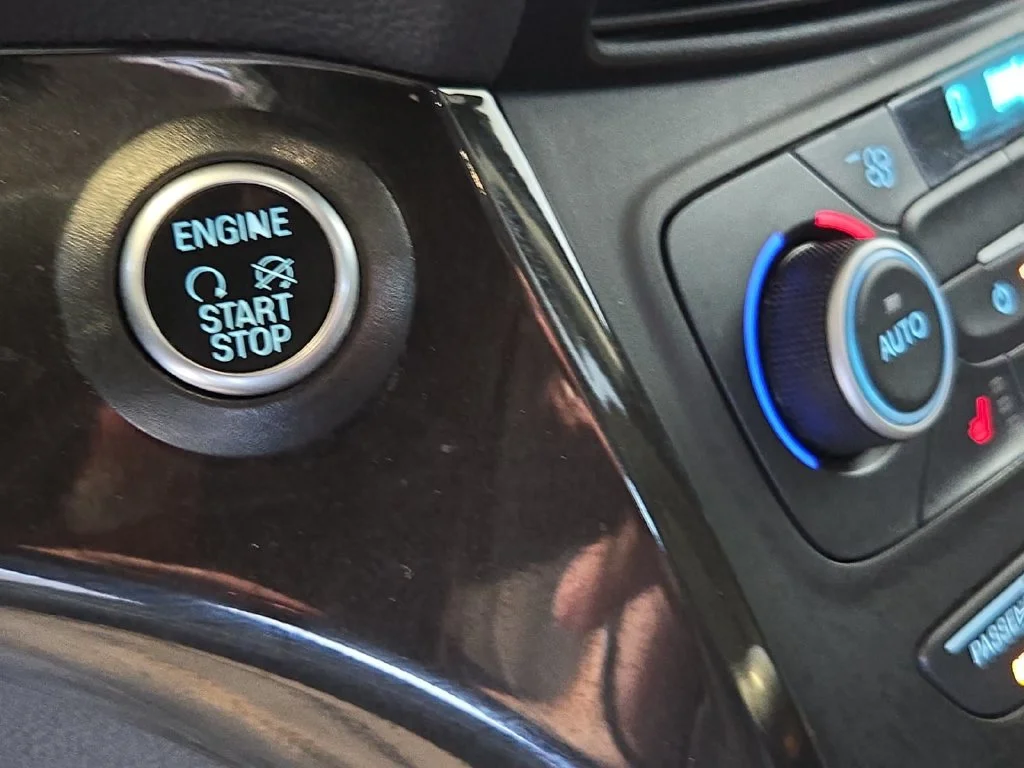 Used 2019 Silver Ford Titanium image 34