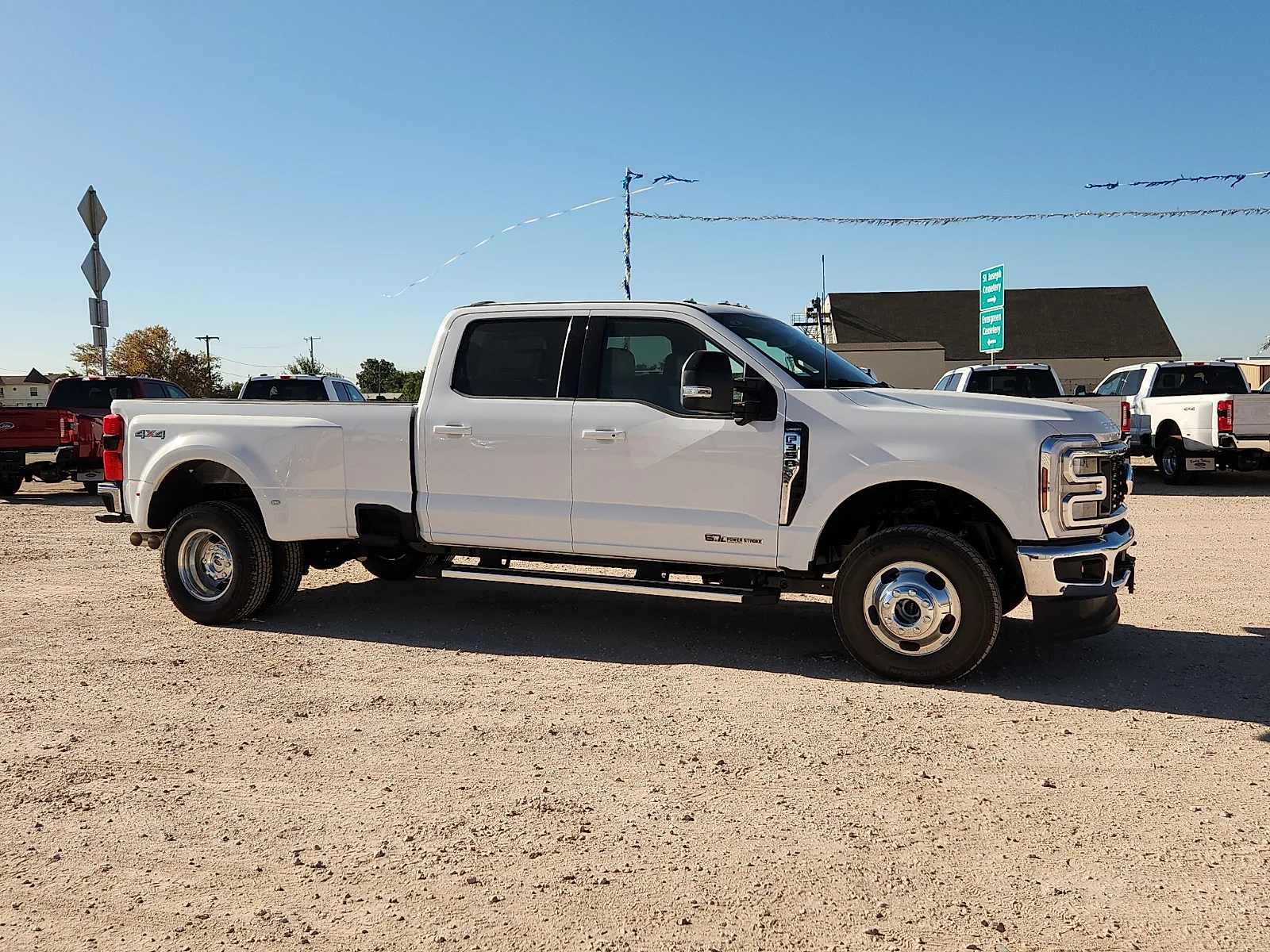 New 2026 Oxford White Ford Lariat image 8