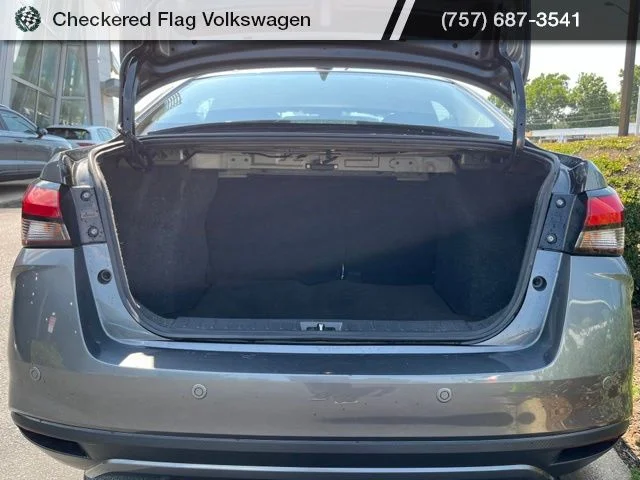 Used 2024 Gun Metallic Nissan 1.6 SR image 31