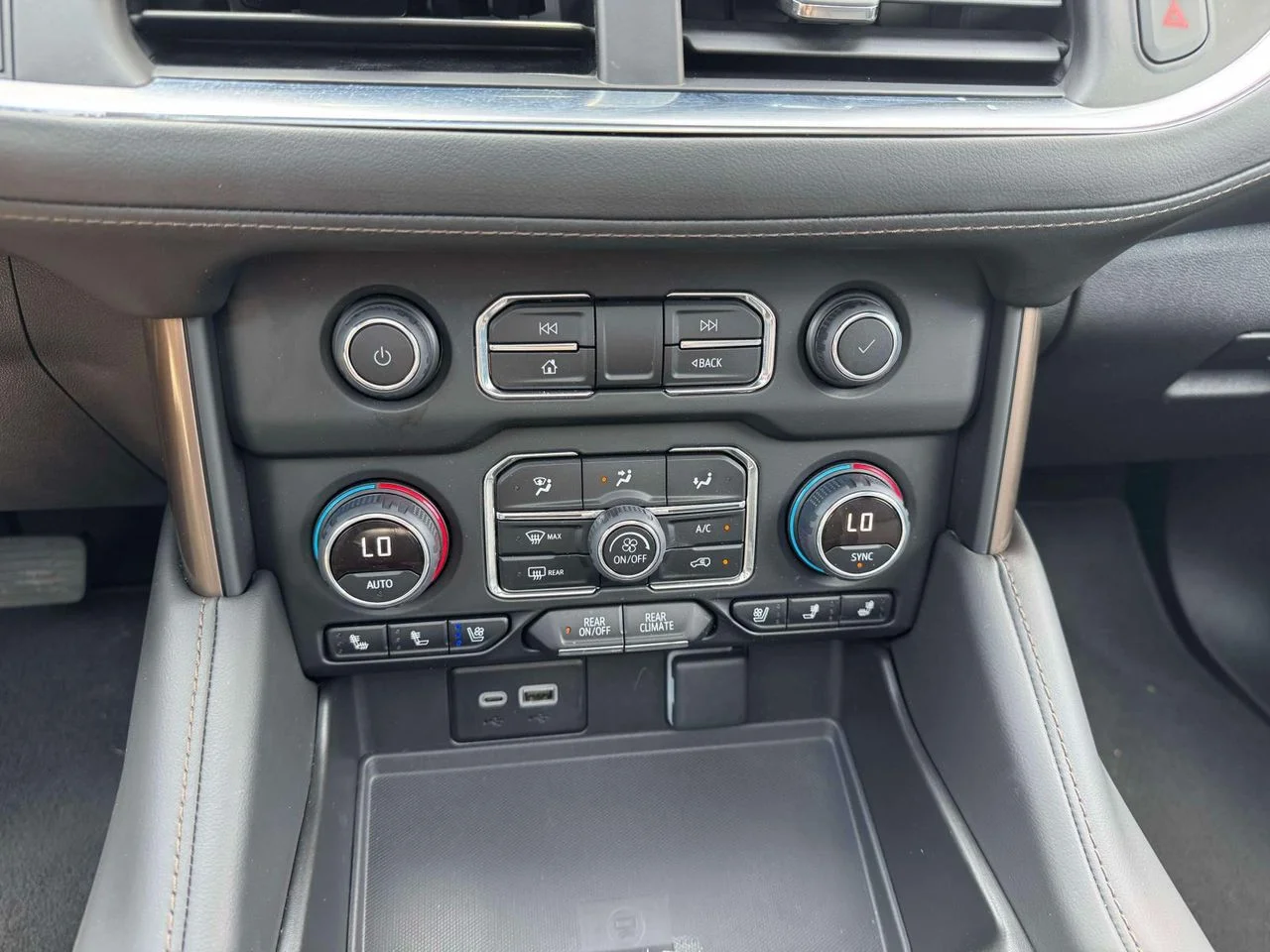 Used 2024 Black Chevrolet 4WD High Country image 31