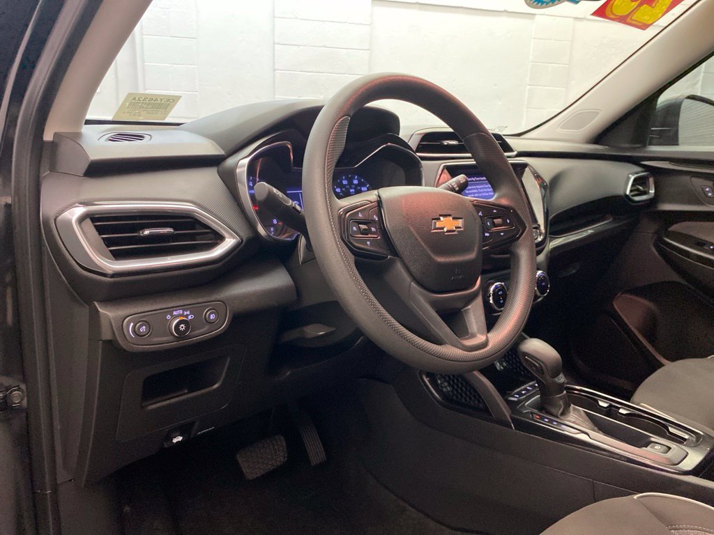 Used 2023 Black Chevrolet LT image 18