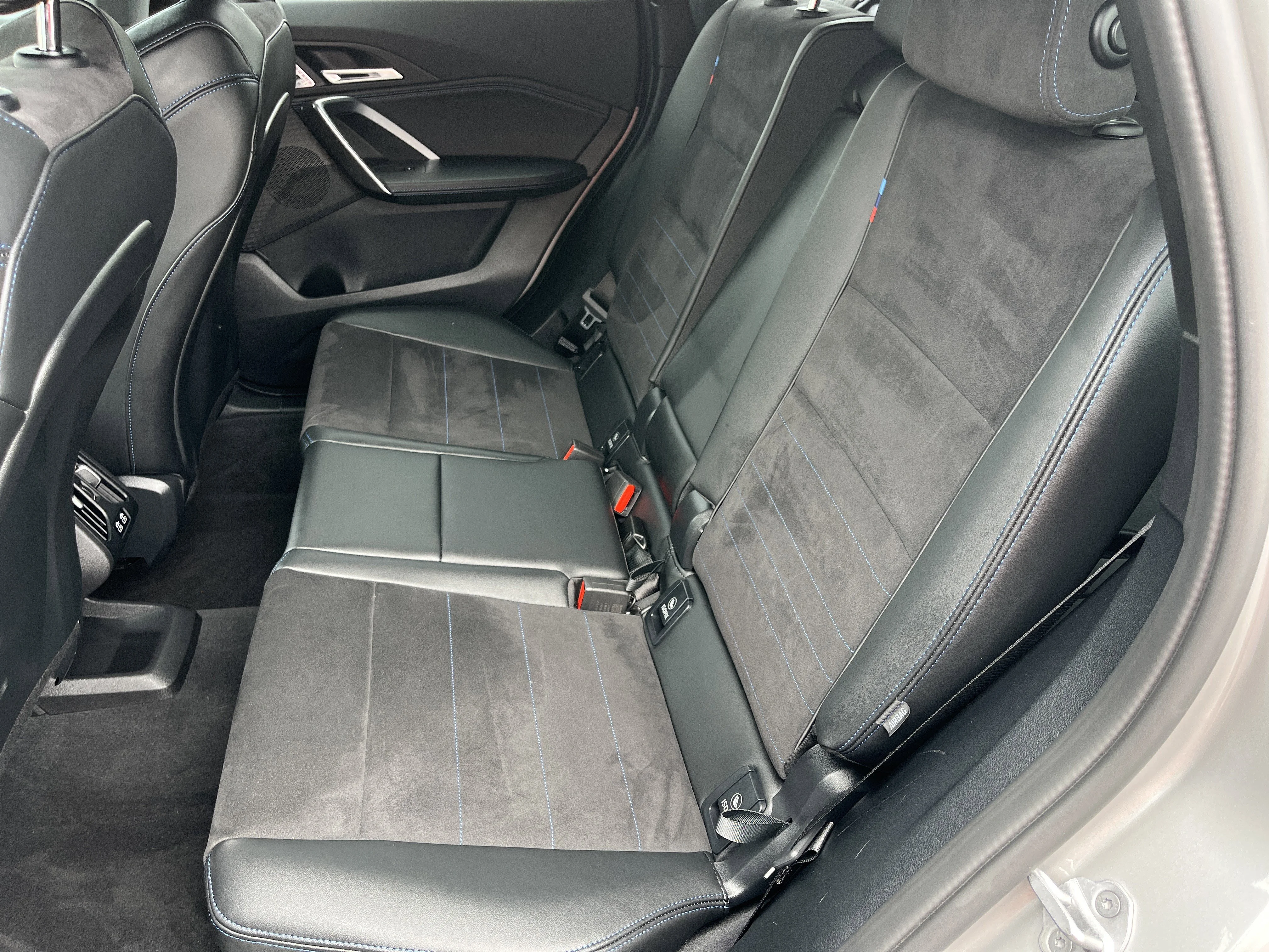 2025 BMW X1 28i - Photo 19