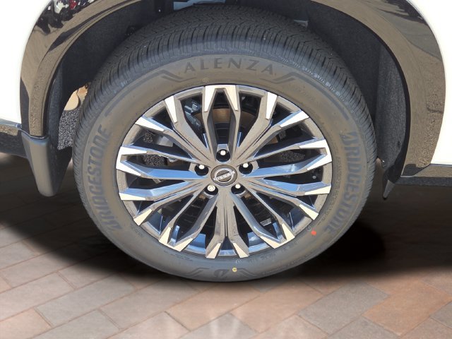 New 2026 White Pearl Nissan Platinum image 4