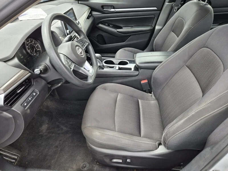 Used 2023 Brilliant Silver Metallic Nissan 2.5 SV image 7