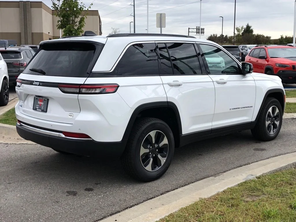 New 2024 White Jeep 4xe image 5