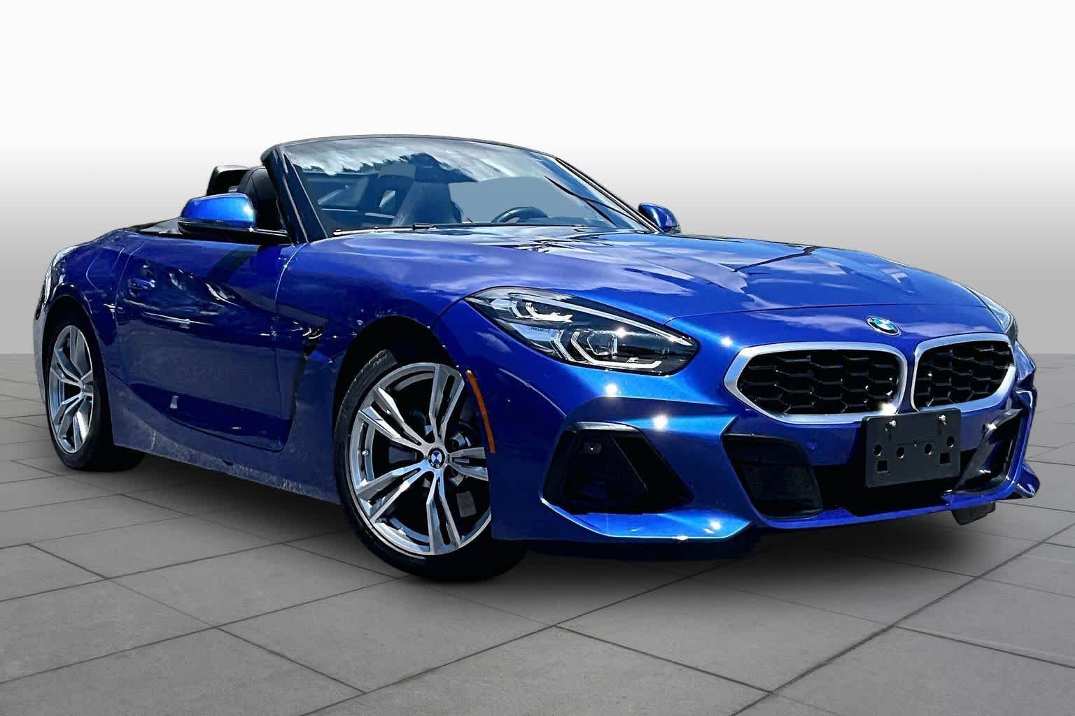 Certified Used 2026 Portimao Blue Metallic BMW sDrive30i image 3