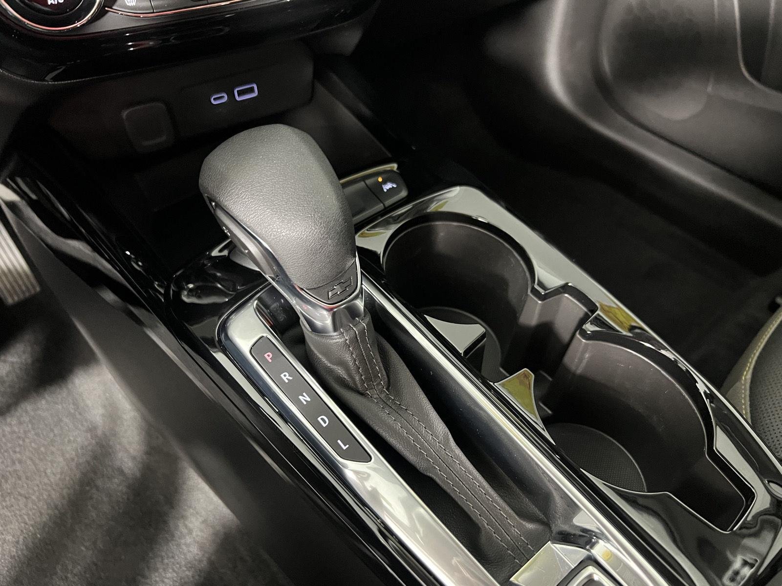 Used 2025 Mosaic Black Metallic Chevrolet ACTIV image 21
