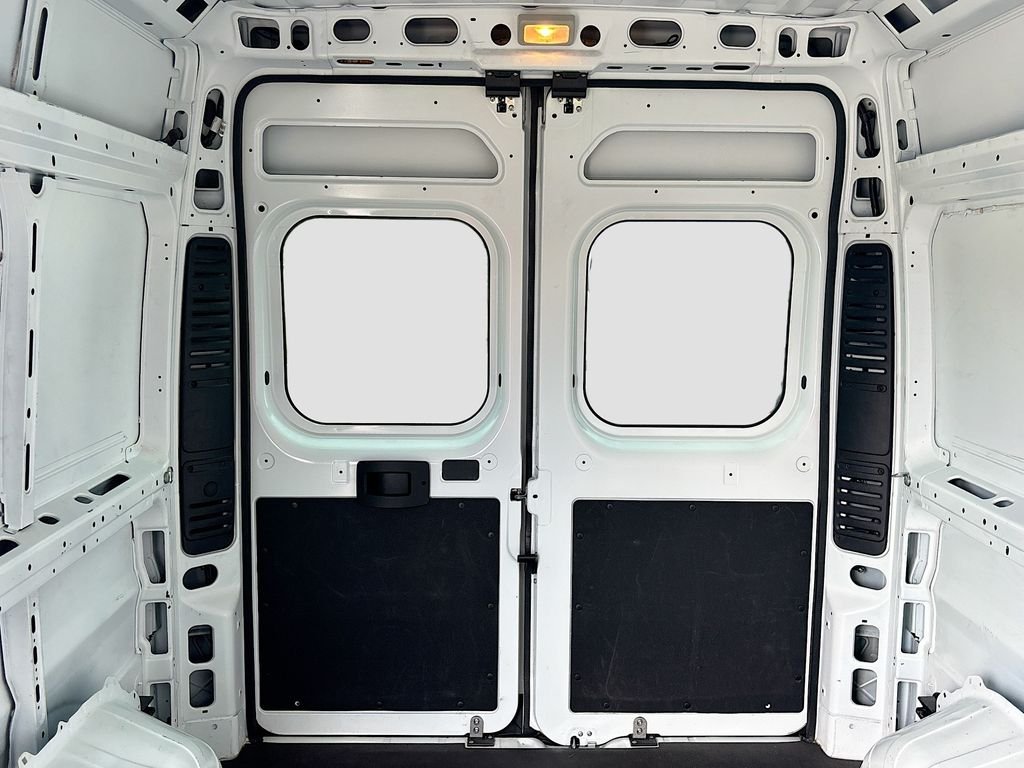Used 2023 White Ram High Roof image 17