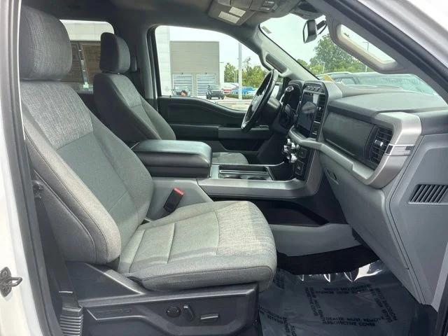 Used 2022 Oxford White Ford XLT image 28
