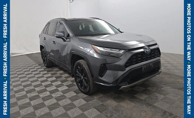 2022 Toyota RAV4 Hybrid SE