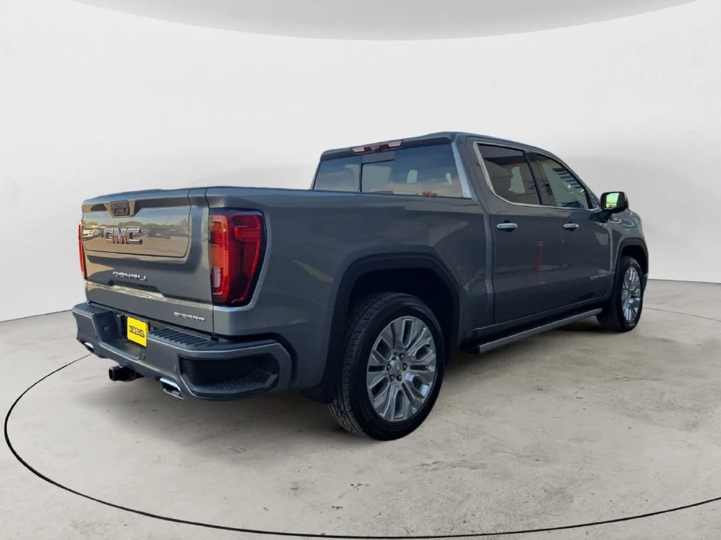 Used 2021 SATIN STEEL METALLIC GMC Denali image 8
