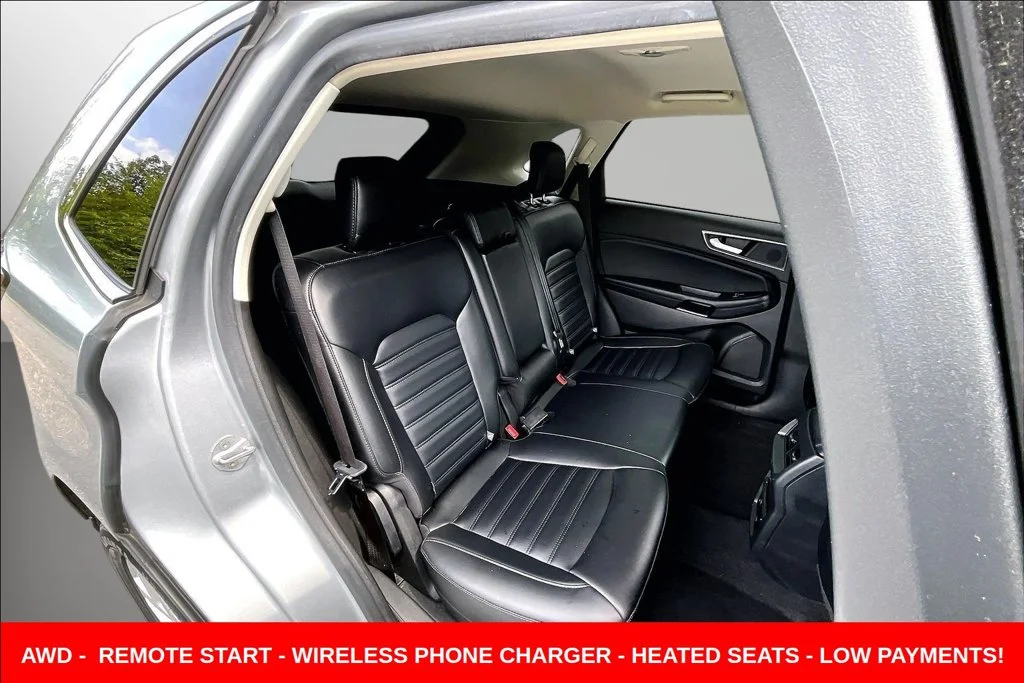 Used 2024 Silver Ford SEL image 31